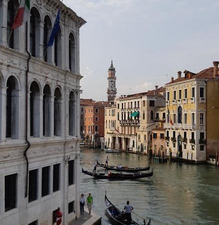 Gondola Show Venise Extérieur photo